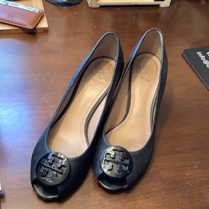 TORY BURCH wedges